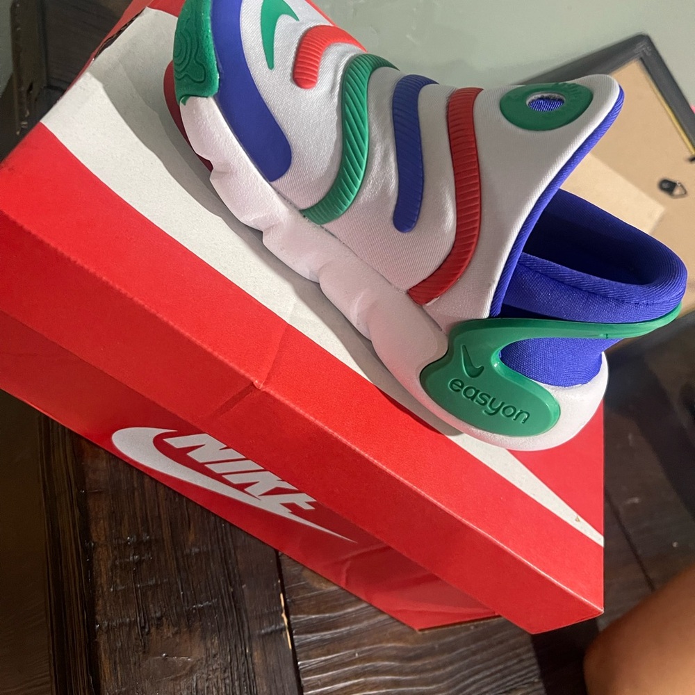 Nike Kids Easy On White Blue Green Sneakers